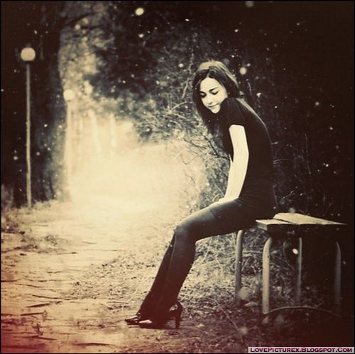 alone-girl-sad-cute-love-1264_lovepicturex.blogspot.com_large